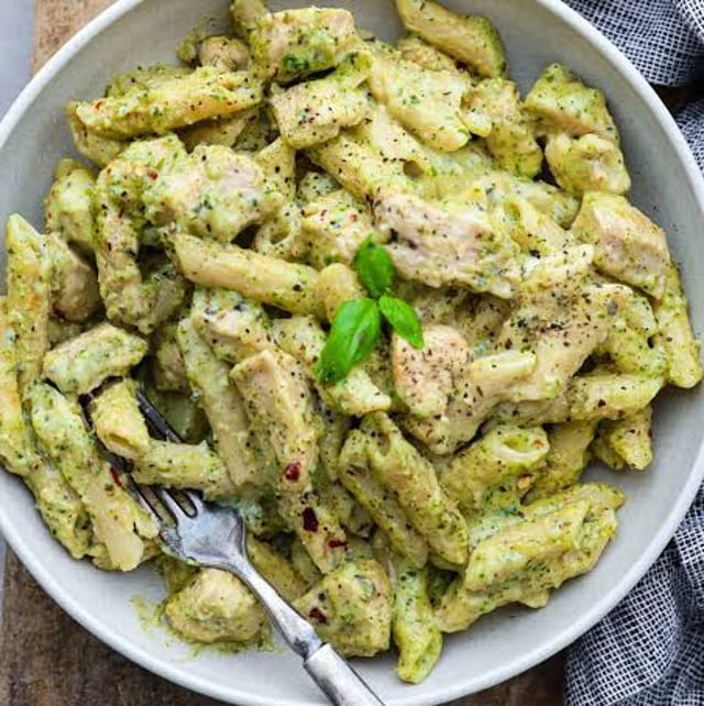 Chicken Al Pesto.