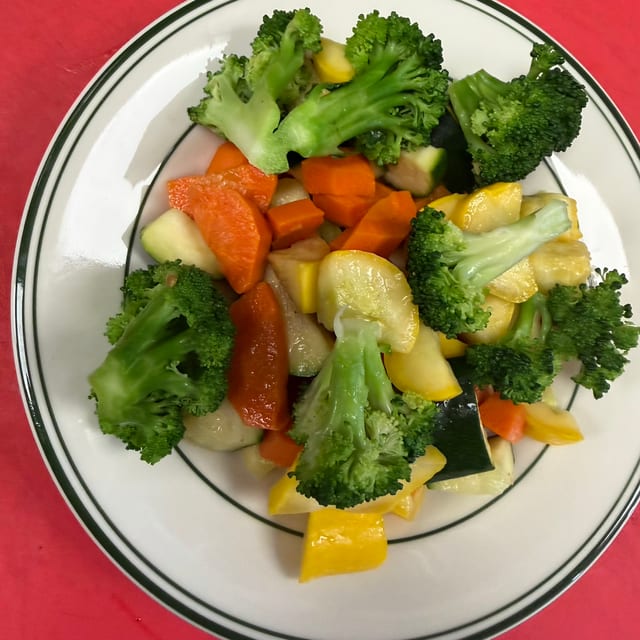 Side Fresh Steamed Vegetable Mix.