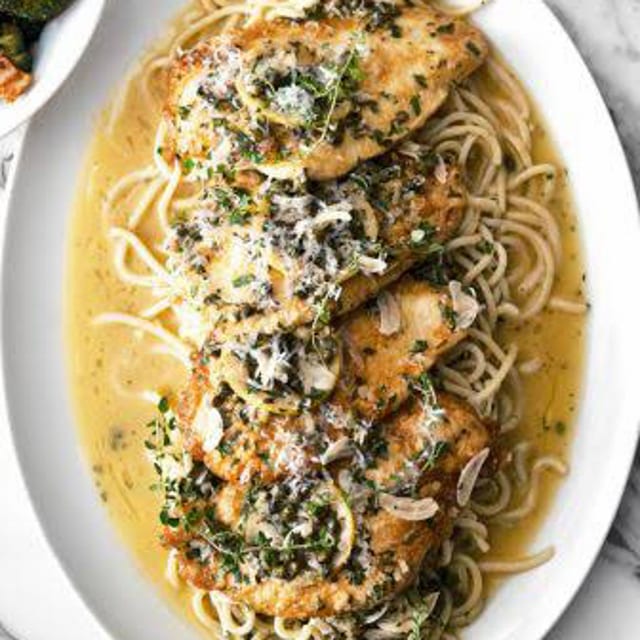 Chicken Piccata w. Spaghetti.