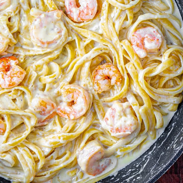 Shrimp Alfredo Dinner Special.