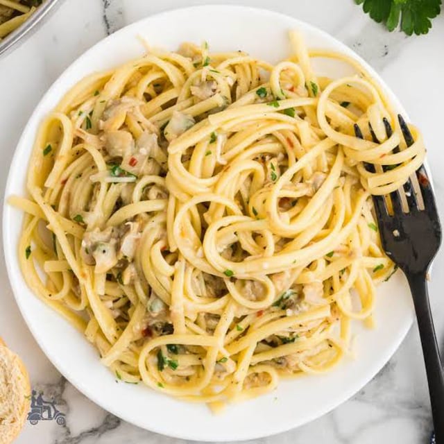 Clams Baby & Linguini.