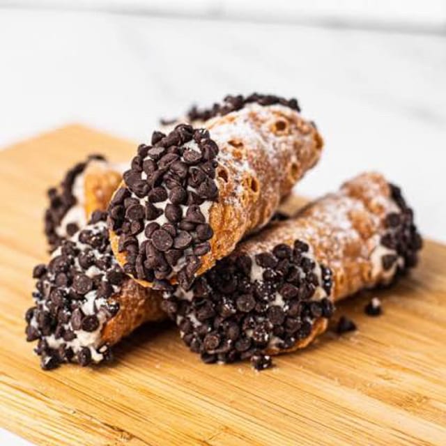 Cannoli's - Small - 1 Dozen.