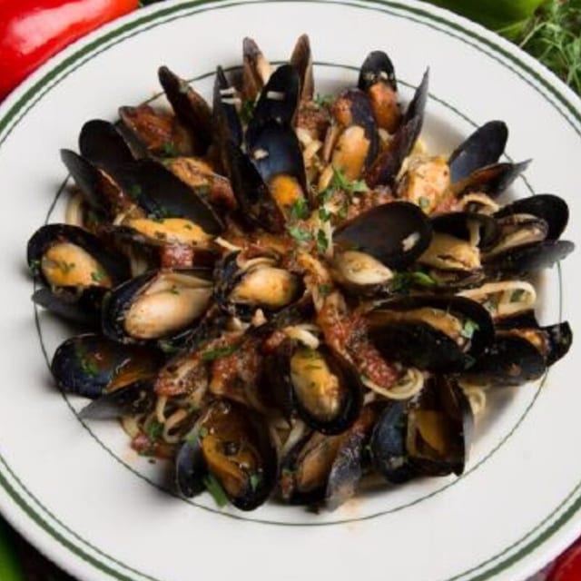 Mussels & Linguini.