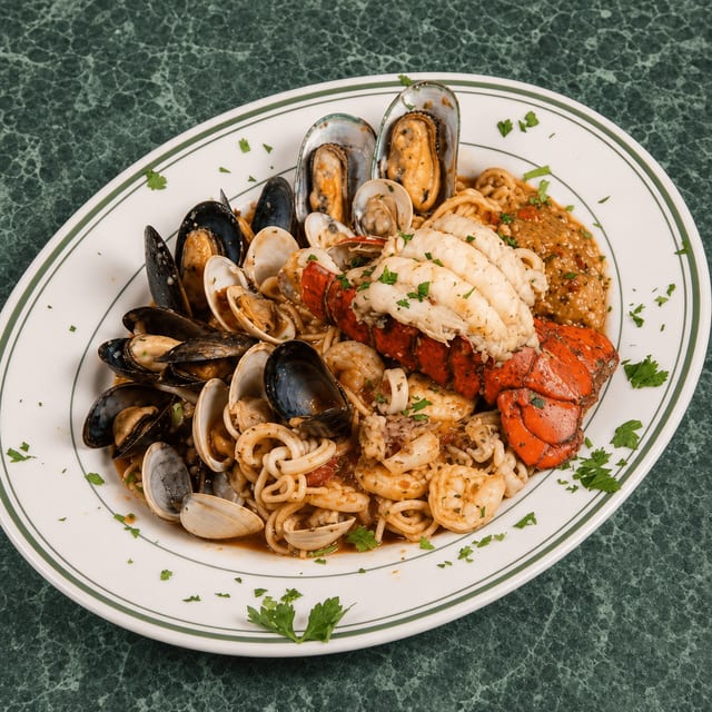 Cioppino.