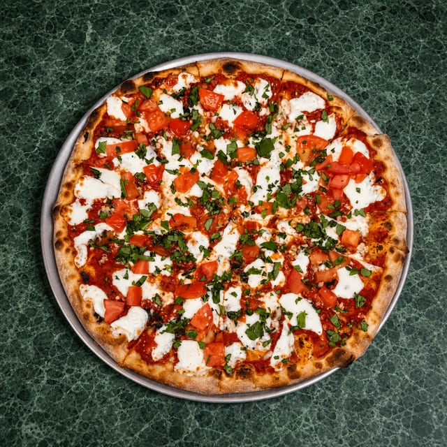 Lg Margherita Pizza.
